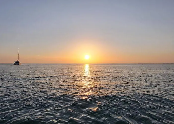 Marina Sunset Дом отдыха Ле-Гро-дю-Руа