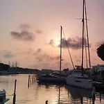 Marina Sunset Dom wakacyjny *