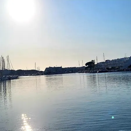Marina Sunset Holiday home
