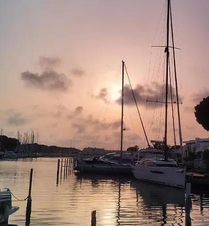 Marina Sunset Holiday home *
